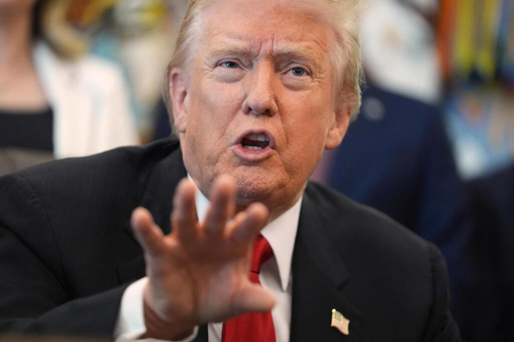 Trump-23161-2f0b0c-1