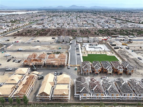 HOUSING-MARKET-CNN-ONE-TIME-USE-1