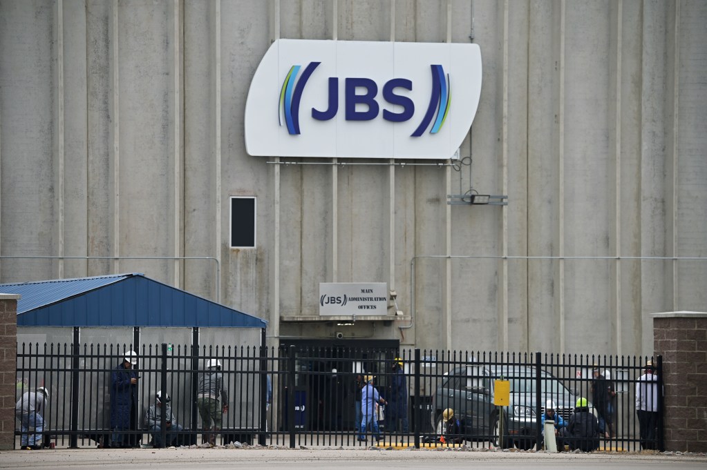 TDP-L-jbsmeat082625-cha-881