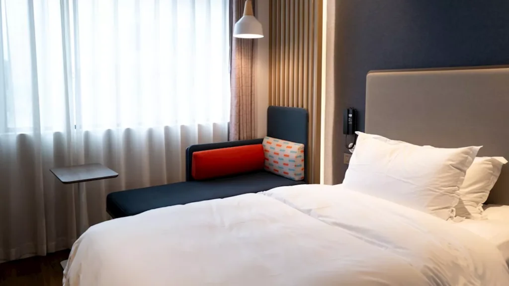 hotel-hygiene-hacks-and-smart-travel-tips-for-a-be-hotel-hygiene-hacks-and-smart-travel-tips-for-a-b