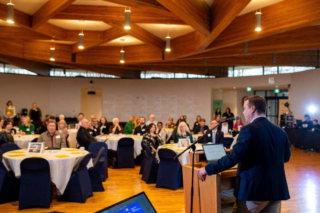41678653-web1-260225-VNE-Economy-Conference-1