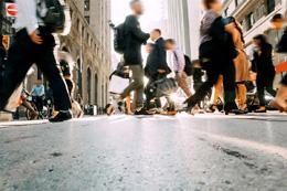 Canadas-Population-Growth-Hits-the-Brakes