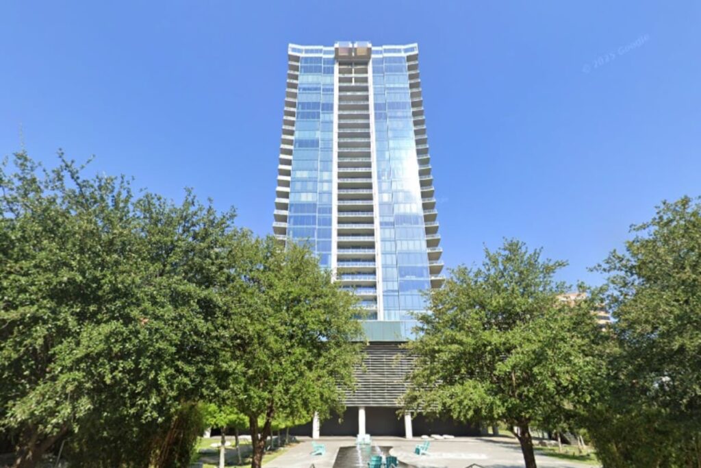 texasbank-bags-bleu-ciel-condos-in-uptown-courthouse-foreclosure-6