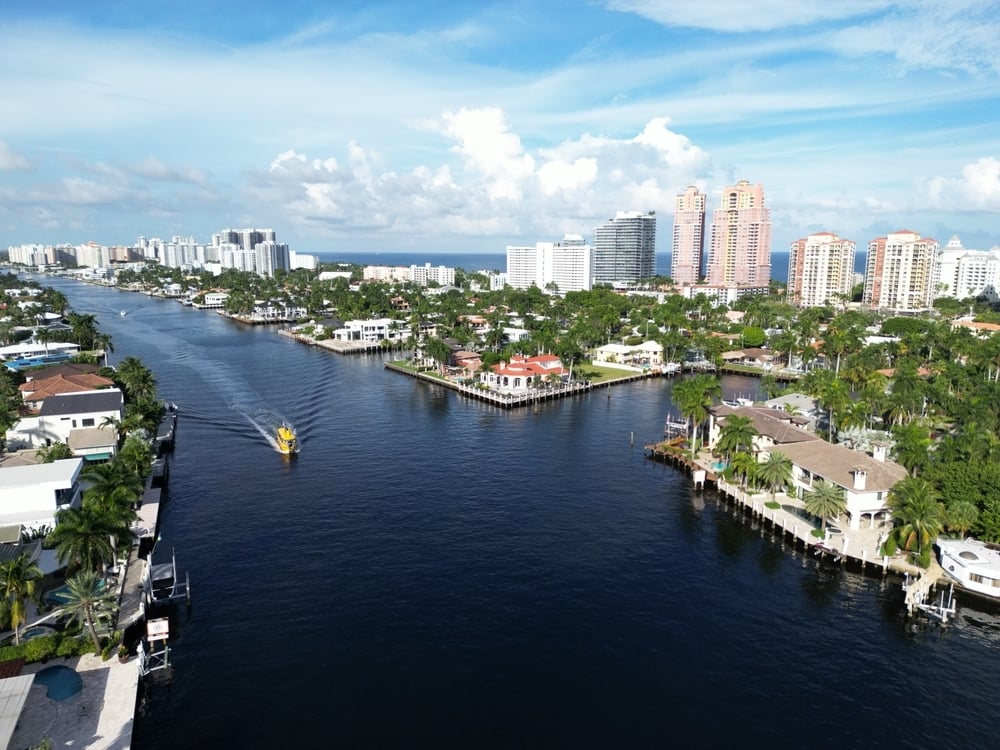 Aerial-Shot-Of-Fort-Lauderdale-And-Canal