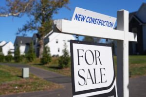 single-gen-z-women-outpace-gen-z-men-to-homeownership-despite-overall-decline-in-first-time-buyers